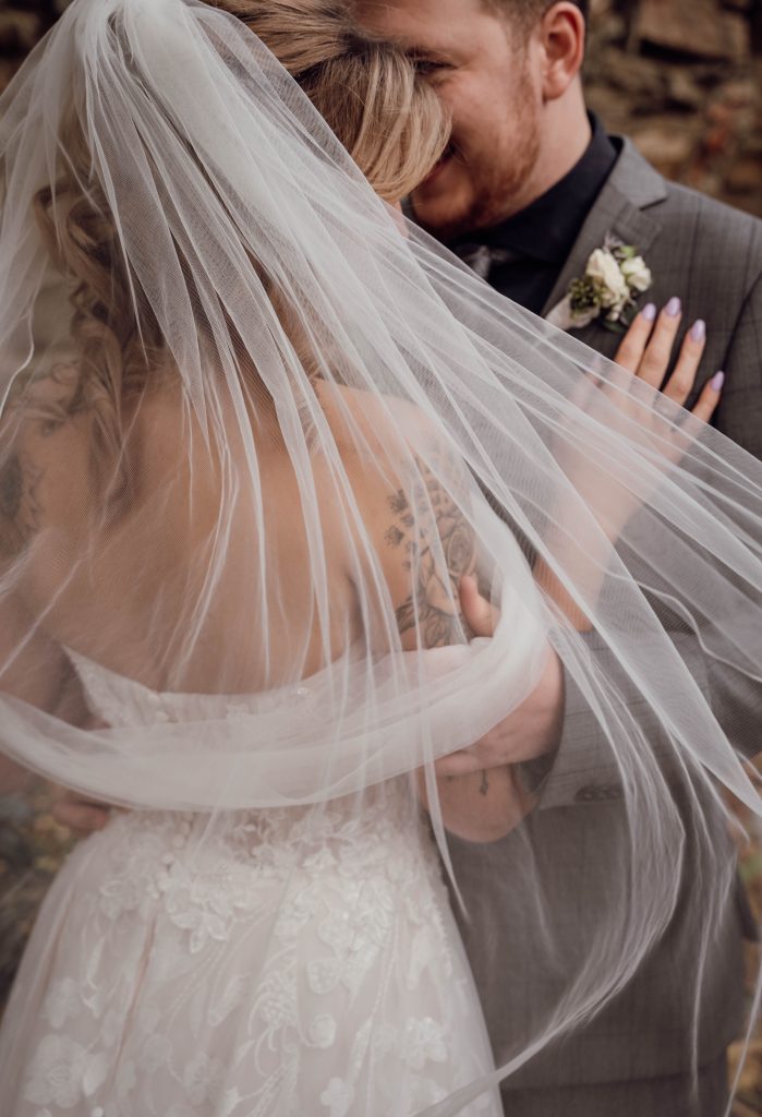 Brautpaar Anna & Tommy Real Wedding Hochzeitsbild