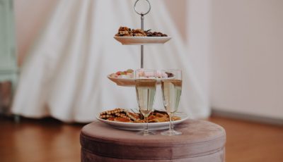 Etagere Snacks Sekt in Brautsalon